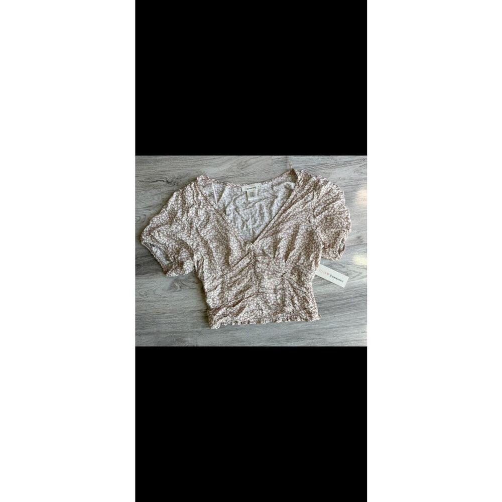 Women Junior Crop Short Sl Top Shirt Blouse NWT Urban Romantics Size Small #476